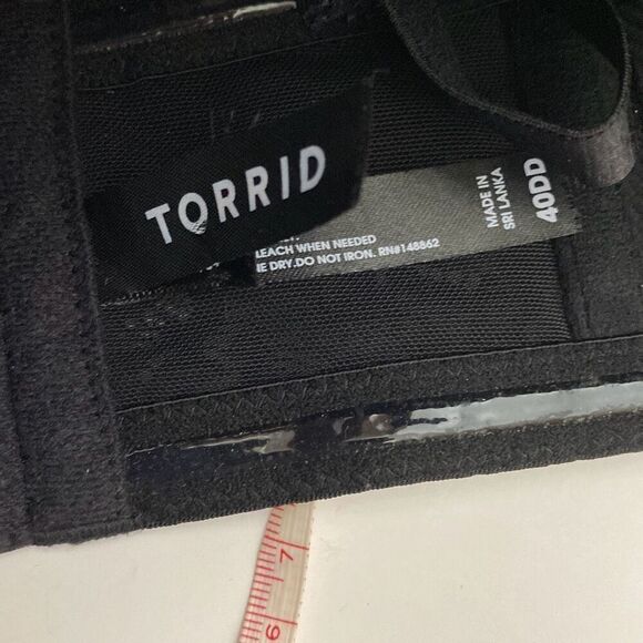 Torrid Women's Black Feel The Fit Lace Trim Underwire Push Up Bra Size 40DD - Picture 9 of 11